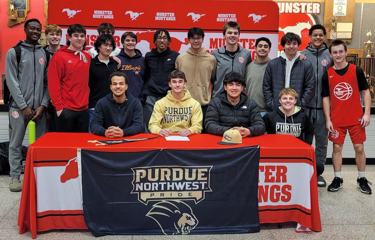 Munster_Sports's tweet photo. Big news! 🎉 Munster senior Zach Wright has signed with Purdue University Northwest to play baseball ⚾ and study pre-physical therapy. Congrats, Zach! Your Mustang family is so proud! 💪🔥 #GoMustangs #NextLevel https://t.co/zJnoURuzia