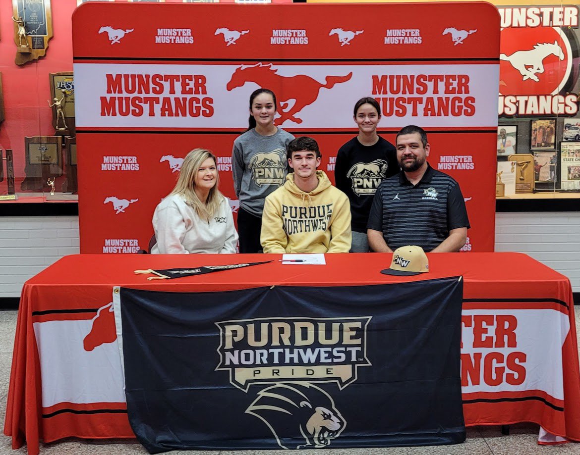 Photo Gallery: Zach Wright Signs with Purdue University Northwest elweb.app/bbcvrgy