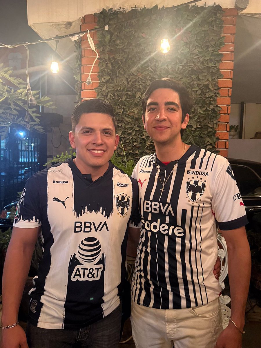 FernylsLopez's tweet photo. @CodereMX #CodereEsRayado "¡Voy a la final de Rayados porque mi corazón late al ritmo de la pandilla! 💙⚽💙"  @AngieSefa https://t.co/W53sBQpvgC