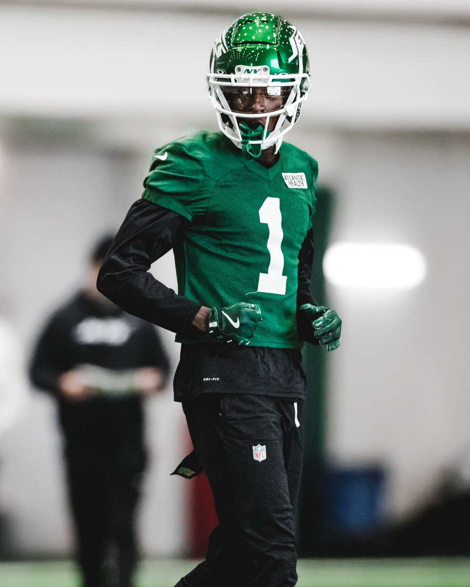 woodyjohnson4's tweet image. Looking forward to seeing @iamSauceGardner back out there on Sunday.