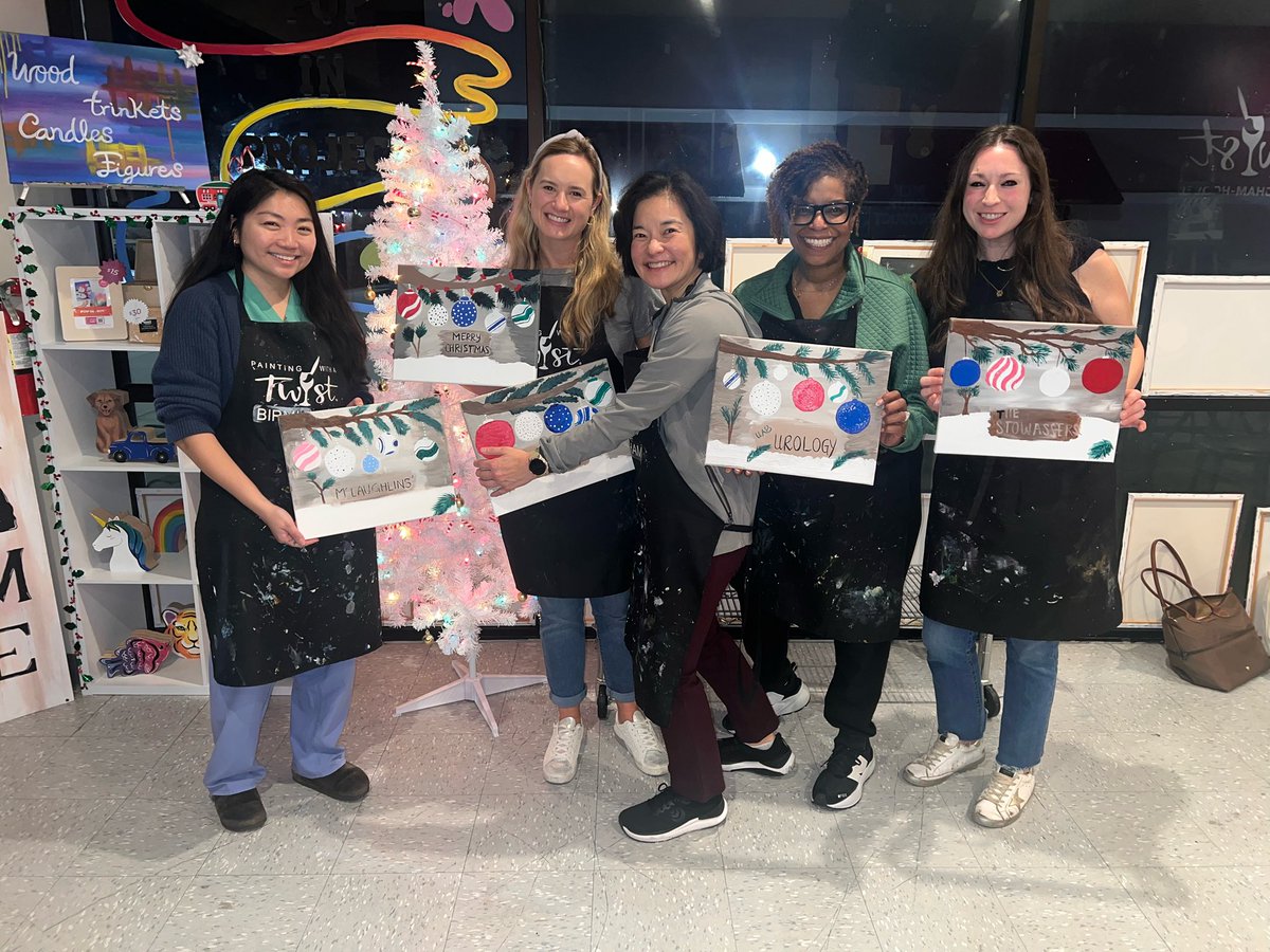 traceywilsonmd's tweet image. Fournier’s, priapism,  septic stones we got this … just add glitter!! @UABUrology GNO!
#sisterhoodloading 
#WellnessJourney
