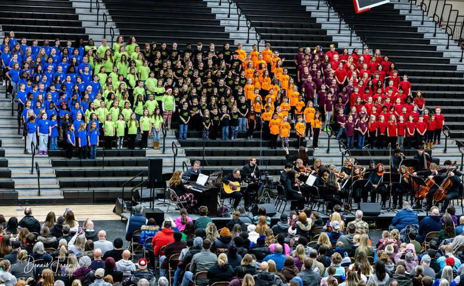 GBCSBobcats's tweet photo. Thursday night, 6 GB elementary choirs performed together as the Grand Blanc Youth Choir! Almost 280 3rd-5th grade joined GBHS Choir &amp; Orchestra! Thank you to our amazing music department for hosting &amp; congratulations to all our performers! #WeAreGB https://t.co/cWmqnmWIOp