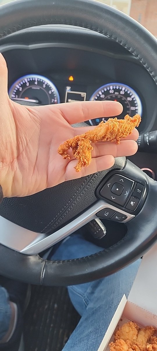 jrl1027's tweet photo. @ChickFil @ChickfilA really?? Really?? https://t.co/AEsWo235UV