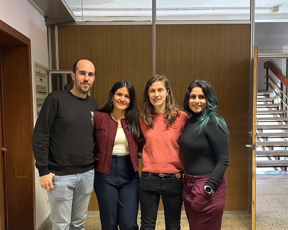 I would like to congratulate two great workers and lab partners!
To Laura for the excellent doctoral defense she has carried out, and Miriam, for the award received for the development of her doctoral thesis.
I have no doubt that both of you are going to be great researchers!
👏
