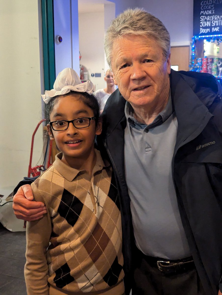 steve_singh420's tweet photo. The #general  #birkinshaw and the #skipper @Steve6Perryman #perryman with @Jeevanhayre420 He really doesn't realise just how lucky he is. 2 proper football men, who love  #spurs #coys https://t.co/0NrQtVcIjp