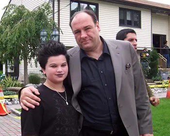 squeaky fromme the block (@averpee) on Twitter photo 