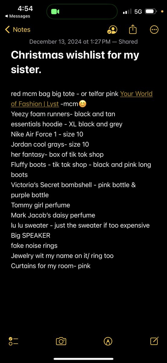 SarahhFlocka's tweet photo. @PontiacMadeDDG Can you help me with my little sisters Chistmas List Please? she thinks im you 🫤 https://t.co/HalOHsYdUm