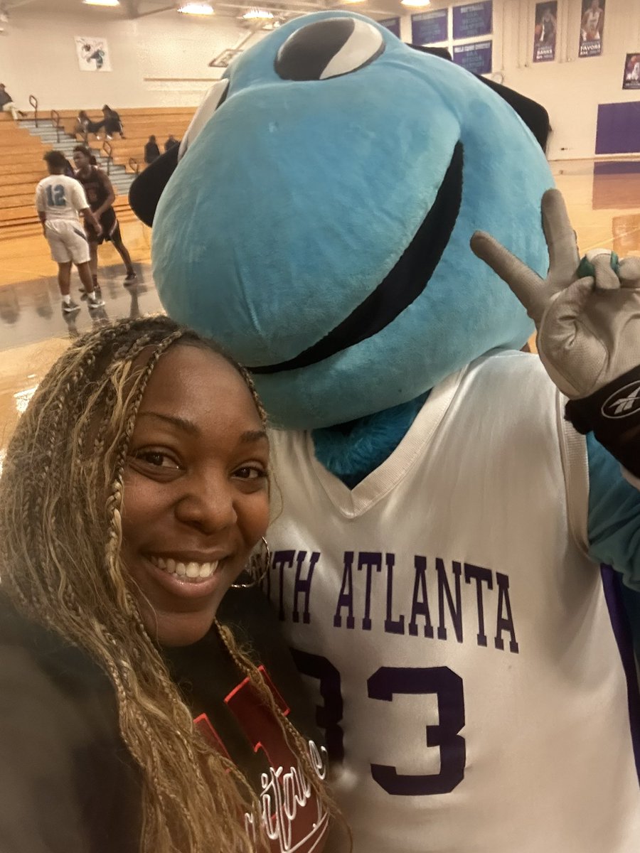 Eunika Russell Ayers tweet media