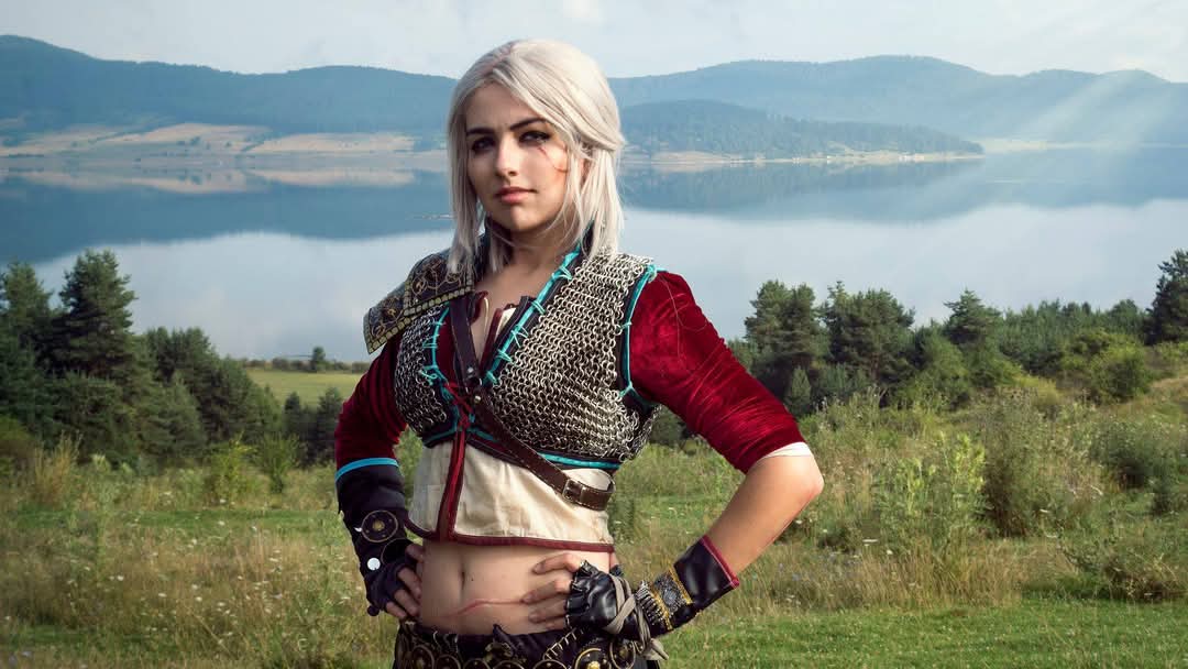 sinister__rogue's tweet photo. Witcher 4 trailer just dropped! I am so excited! Absolutely in love with Ciri's new look 😍
Time to post some of my Ciri cosplay photos then!
#ciri #witcher3 #Witcher4 #ciricosplay #witchercosplay #cdpred https://t.co/3VserbP28A