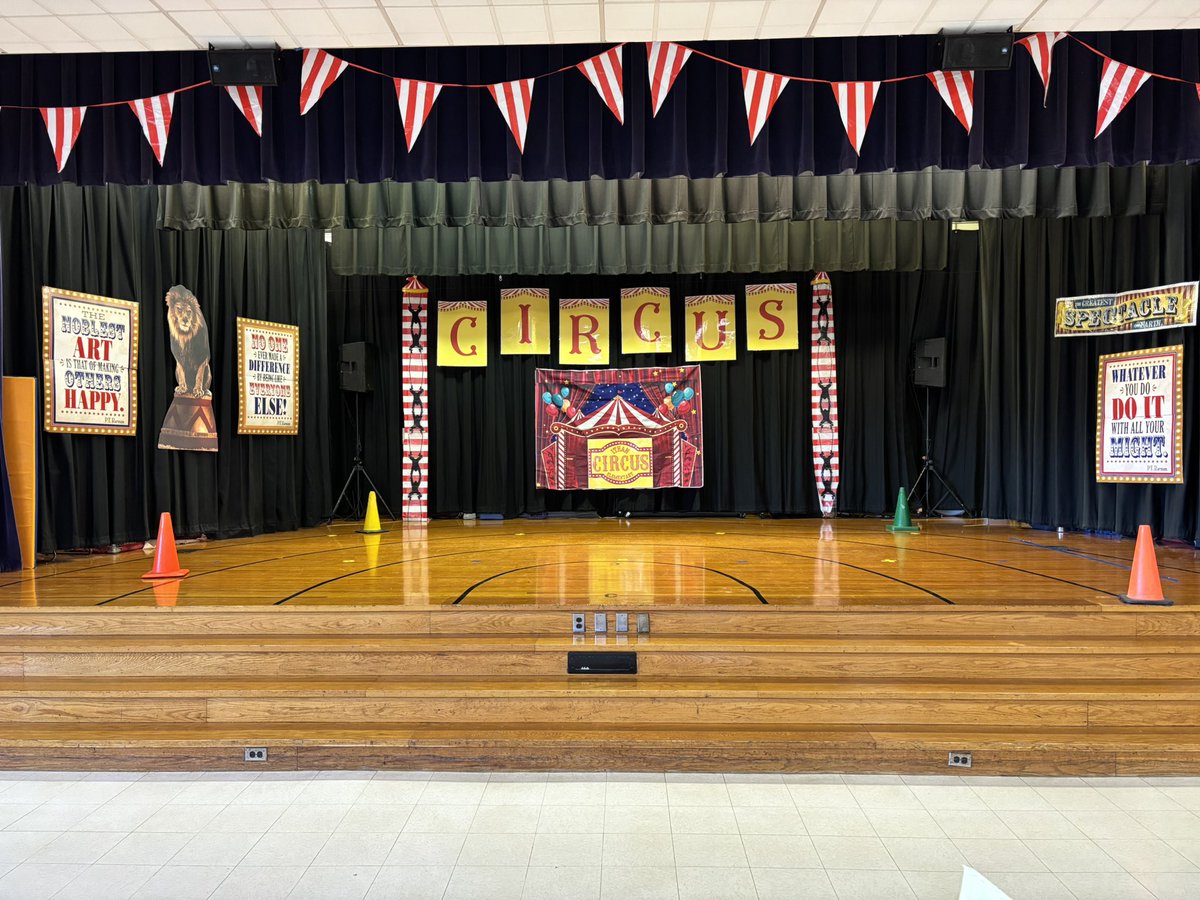 wag_j's tweet photo. Our 4th grade students had a great time showing off all they learned during #circus week. The coaches from Philadelphia School of Circus Arts joined @IthanES this week. The coaches utilize the circus to highlight the values of teamwork, persistence, determination, and practice. https://t.co/giqbZHe8vI