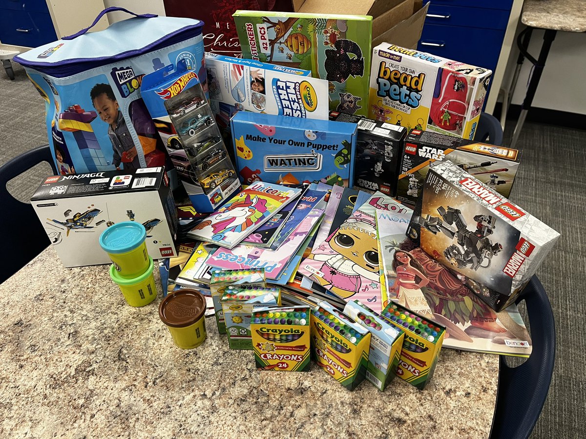 nursepmilli's tweet photo. HOSA had their annual Christmas Party.  We had a great time eating and playing games.  We collected toys and activity books for donations to Texas Children’s Hospital 🎄@MISDCareerTech https://t.co/BZjtHC4lDx