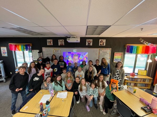 Loved being back with my friends at Black Lake Elementary (Washington). (Six weeks ago -- I'm so behind!) Lots of questions about the writing process, so I know you're looking at some budding novelists here! <a href="/TumwaterSDNews/">Tumwater Schools</a>