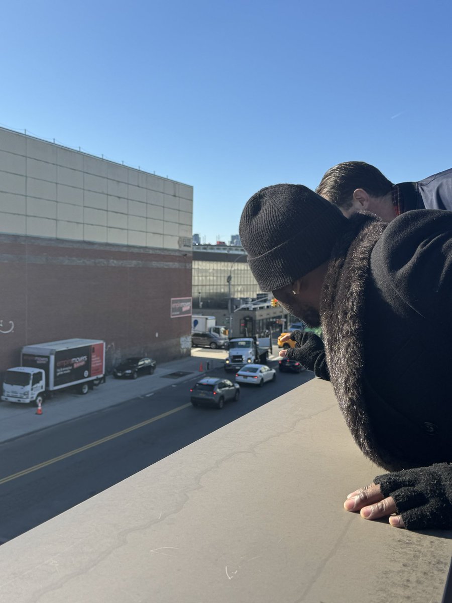 CMKevinCRiley's tweet photo. Excited to visit @LinkNYC 5G in Queens today! From exploring the Hugh O’Kane Electric Warehouse to views on the rooftop, it’s amazing to see the incredible work being done by Local 3 contractors. This program is connecting New Yorkers with innovative technology and opportunities. https://t.co/LAkDoPoH2A