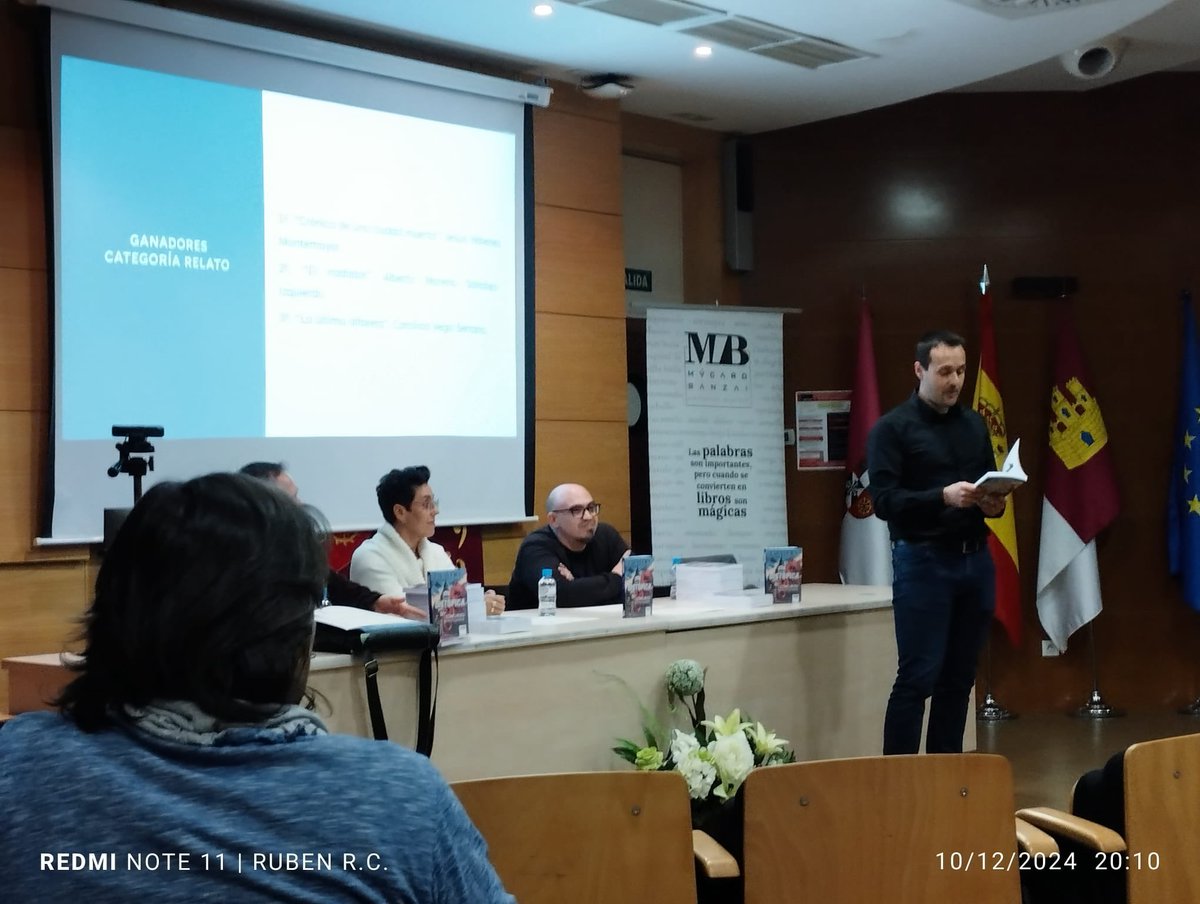 Nuestro compañero Jesús Yébenes ha ganado el Primer Premio en la categoría de relato en el I Concurso de Talavera Distópica. ¡¡Enhorabuena!!