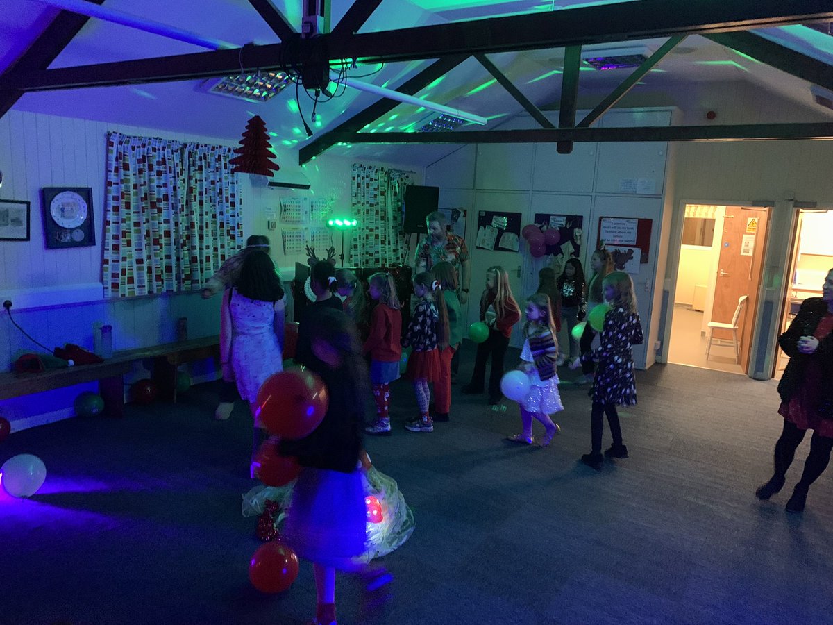 3rd Burgess Hill Brownies tweet media