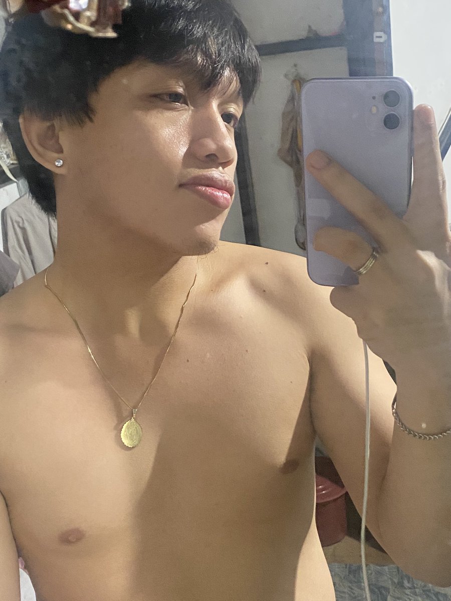 RockClevin's tweet photo. apas ta sa pasko https://t.co/WvCVhQxvaJ
