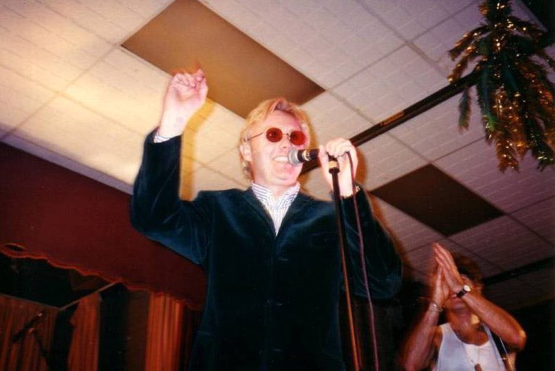 offqueenbandfan's tweet photo. #OTD on 13/12/1996. #RogerTaylor played at the Chiddingfold Club in Chiddingfold, UK, during a #SASBand’s concert. https://t.co/rsgD5Jlskz