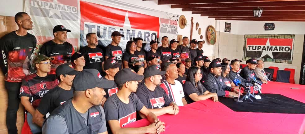 "TUPAMARO toma Caracas el 10 de enero con una gran caravana desde todos los estados hacia la ciudad capital acompañado de actividades culturales, recreativas y deportivas con destino al campamento TUPAMARO en apoyo al camarada Presidente <a href="/NicolasMaduro/">Nicolás Maduro</a>" recalcó <a href="/WBenavides_MRT/">Williams Benavides</a>