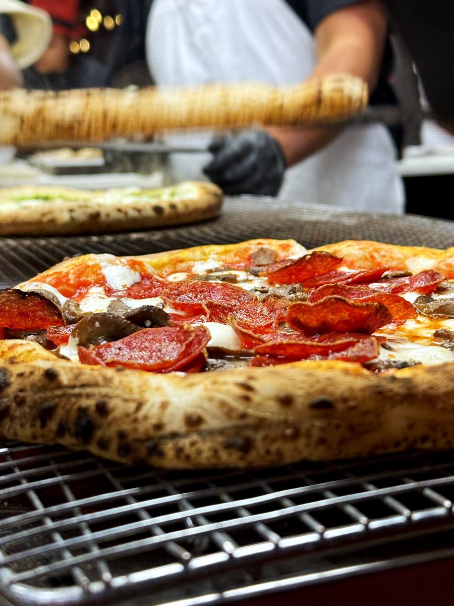 Whether it’s your soulmate or your best mate, nothing says perfect night like sharing a pizza (or not sharing—we don’t judge). 🍕