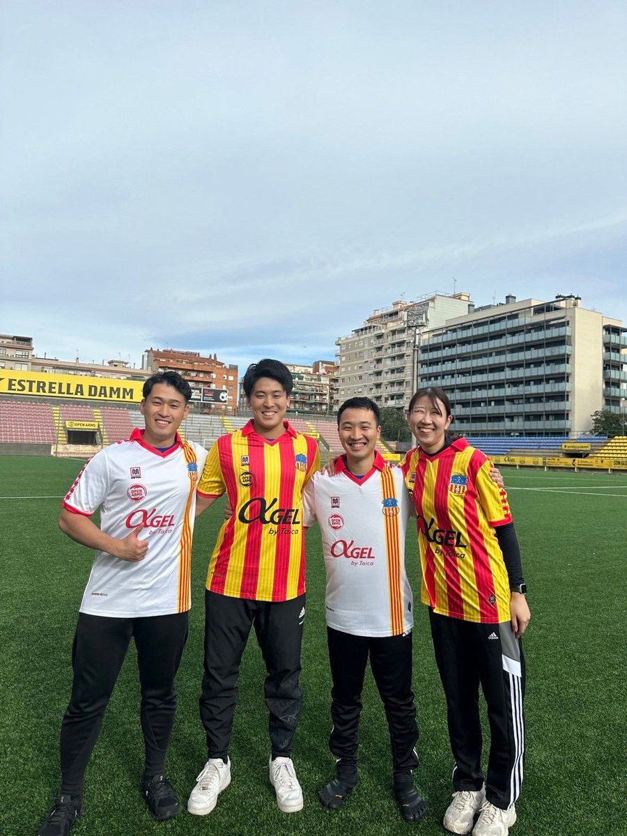 hd_liberakz21's tweet photo. スペイン研修🇪🇸

入社当初の夢だったスペイン研修に参加させていただきました！
自分1人では経験できないものばかりで、とても貴重な時間でした✨
プロとして戦っていく厳しさを身をもって感じることができました。
また一から再スタートしていきます！
#ドクターストレッチ
#tomosports
@shirahta1228 https://t.co/H3ypmm6H2i