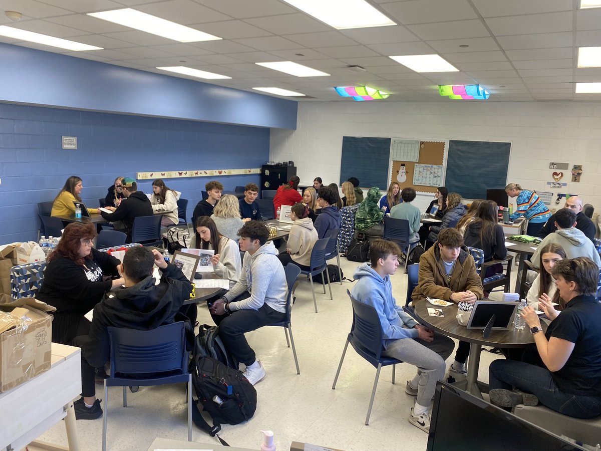 Julie Adkins tweet media