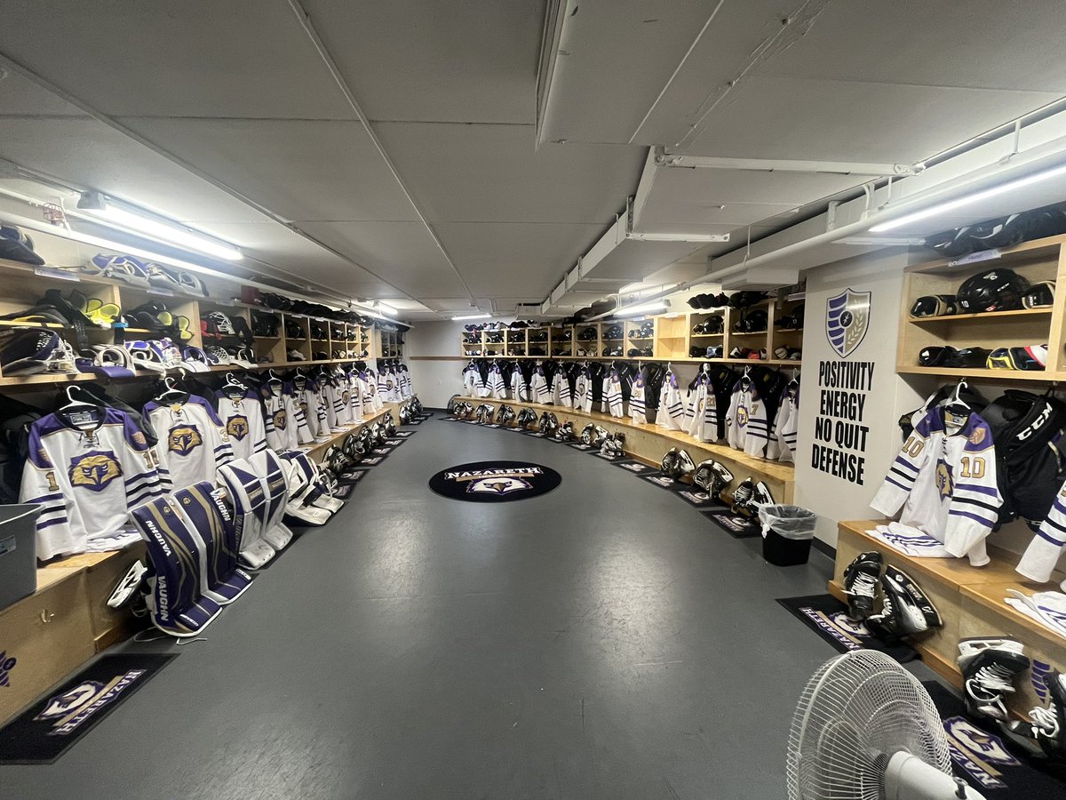Faas_HockeyEQM's tweet photo. Game #13 vs Hamilton! Last one before the break #GoNaz https://t.co/ZNRxRyEs3h