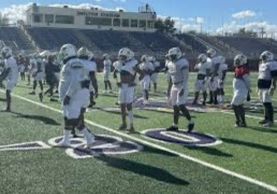 Jaylenjohnson44's tweet photo. #AGTG after a conversation with @Ramirezedward58 l am blessed to say I have received a offer from Westgate
Christian University @DezBlackCoach 
@Coach_Bragg @DerekLaMothe2 https://t.co/fKh8PmeHDJ