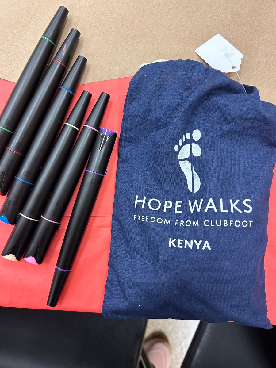 JessWillmes's tweet photo. Such an inspiring craft with 4-H. Hoping this spreads some joy. Hope Walks! I love that a simple arts project can brighten a child’s life! 💙
#ARTinspiresJOY
@KEDCGrants 
@KedcARTS https://t.co/M5DEhdI6Ua