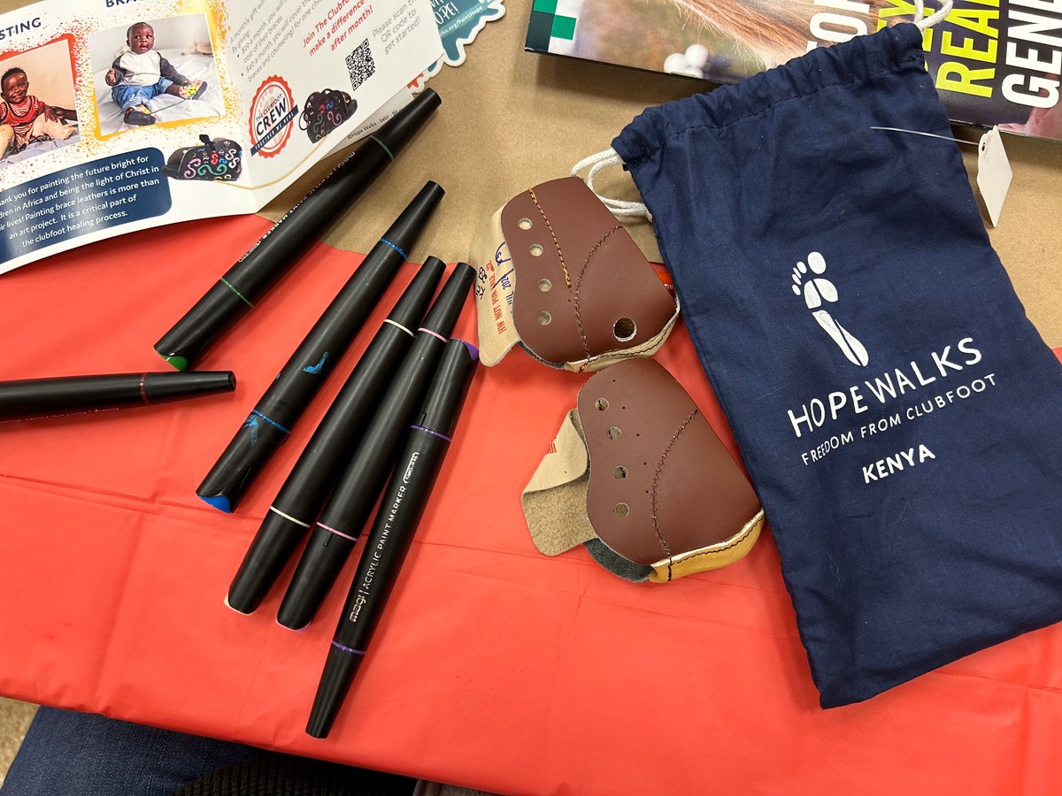 JessWillmes's tweet photo. Such an inspiring craft with 4-H. Hoping this spreads some joy. Hope Walks! I love that a simple arts project can brighten a child’s life! 💙
#ARTinspiresJOY
@KEDCGrants 
@KedcARTS https://t.co/M5DEhdI6Ua