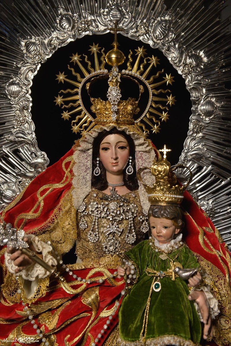 Estandarte de Sevilla tweet media