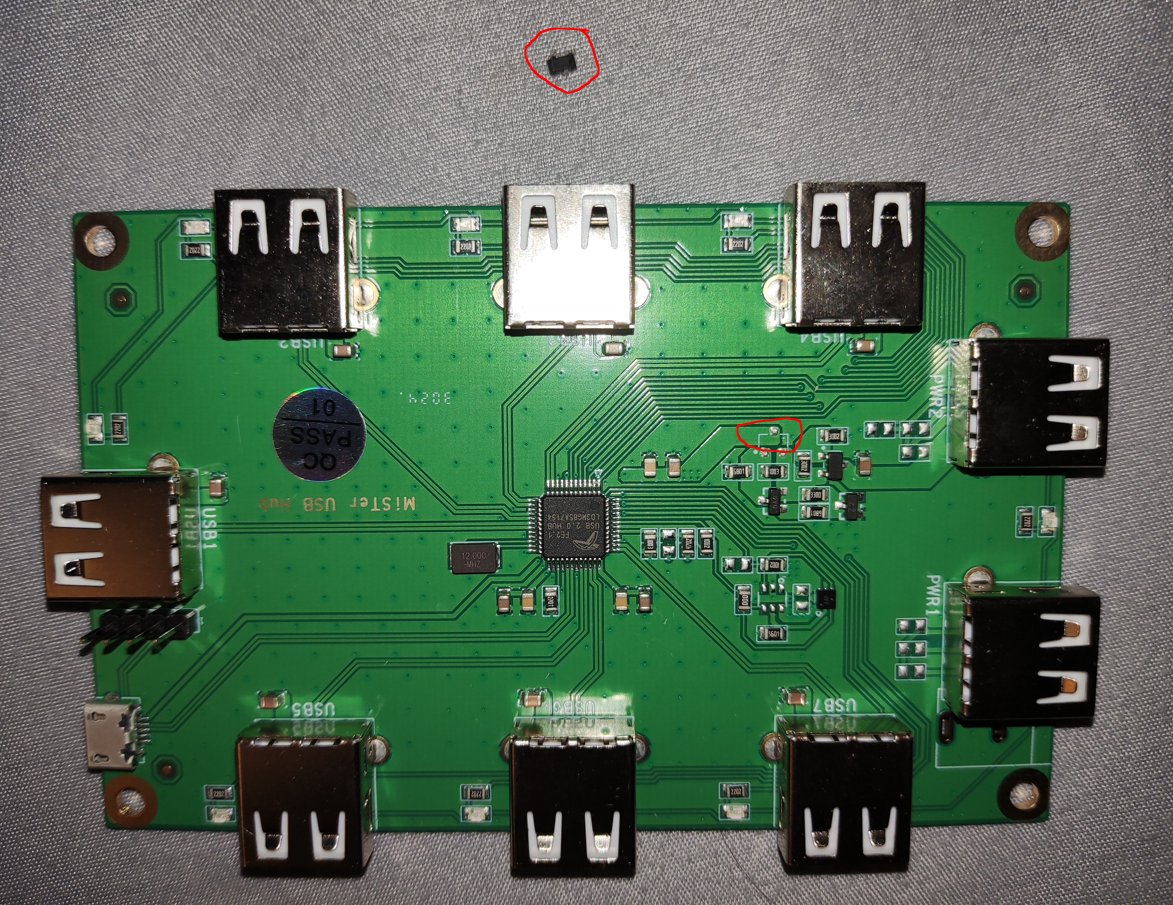 Young_Scott's tweet photo. Unfortunately... upon opening the USB hub, I heard a rattling from inside the box; and indeed, a component seems have snapped off. A picture taken from when I opened the pack, with the part circled and where I think it should be. @TakiUdon_ #MiSTerFPGA https://t.co/AMDPBY93l5
