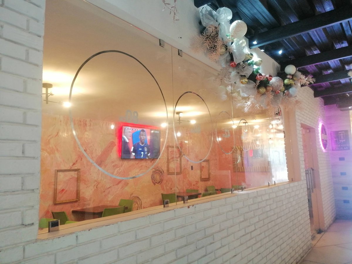 randomresto's tweet image. Pizzería Milán 92
4.3⭐ (1424) $$
3001 Carrera 18 entre calles 54A y 55, Barquisimeto 3001, Lara, Venezuela
maps.google.com/?cid=130960794…