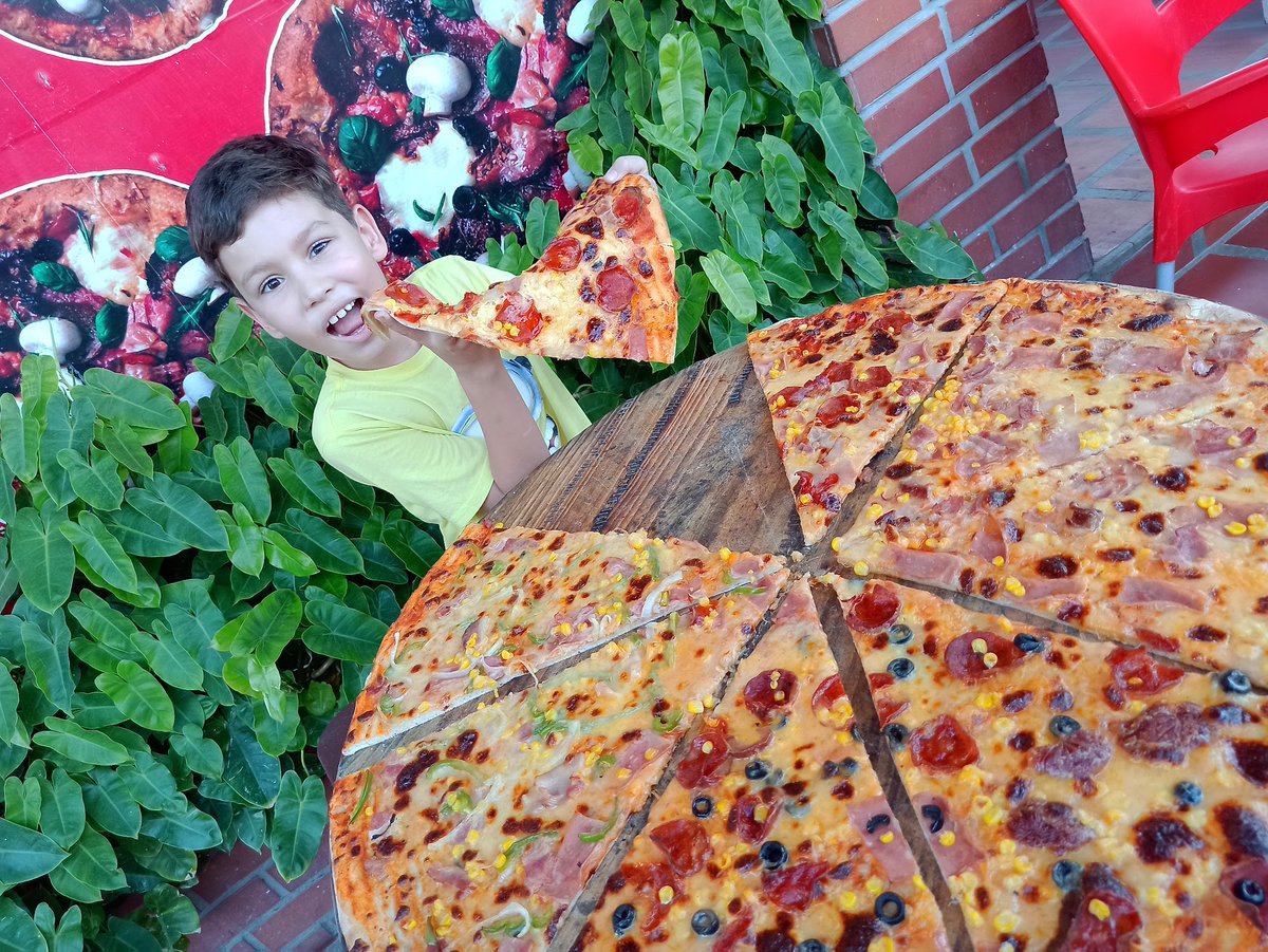 randomresto's tweet image. Pizzería Milán 92
4.3⭐ (1424) $$
3001 Carrera 18 entre calles 54A y 55, Barquisimeto 3001, Lara, Venezuela
maps.google.com/?cid=130960794…