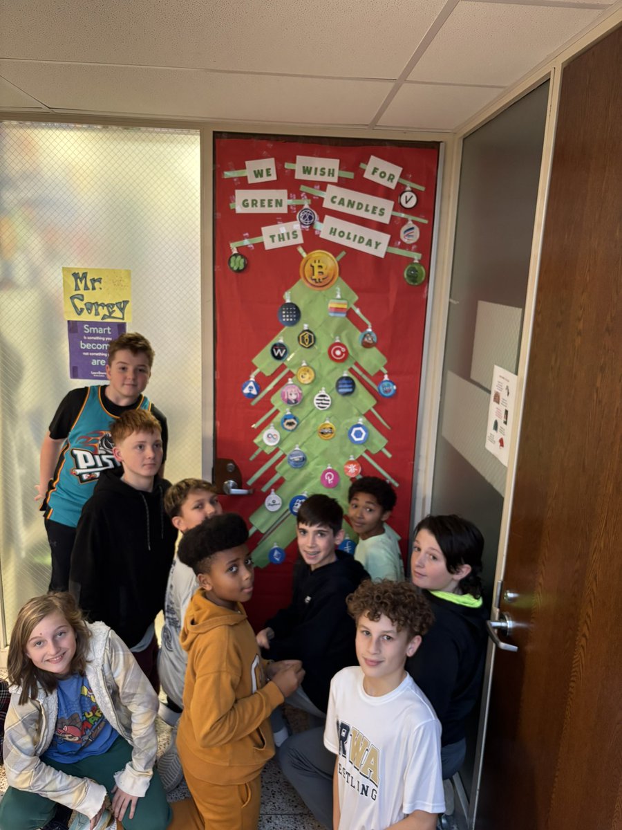ccorey223's tweet photo. #cryptoclub saw a win with r $100 going to $109 $Ondo but then…
“Yo Mr Corey doesn’t that door decorating contest come with $50 Visa card?”
Me- yea why
“Well if we win, can we invest $50 more”
Win/Lose I might have2 add$50 for creativity
#proudteacher #CryptoInSchools #teachWhatTheyNeed
@Kellykellam @crypto_banter @nickvaldez @discovercrypto @itzjoshuajake @OndoFinance