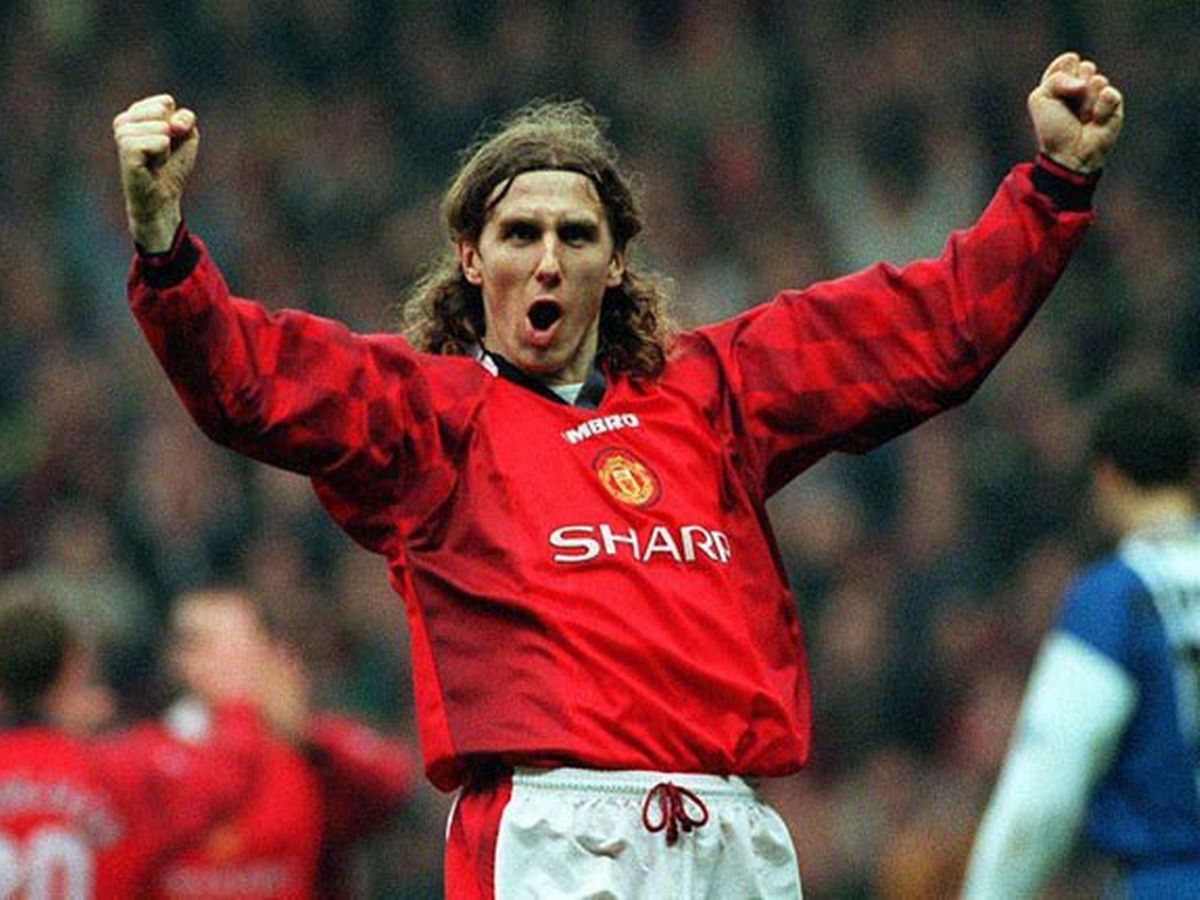 ThomLeech's tweet photo. @mufcMPB Karel Poborsky https://t.co/xqMBtykt1O