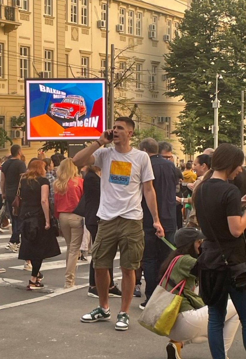 gileno0's tweet photo. @Srki_ @ESEL23 Nisi možda razmislio da je sezona u toku i da je taj isti kapiten juče bio na gostovanju u Berlinu? Naš kapiten je uvek tu kad nije sezona u toku, a siguran sam da bi bio tu kad bi situacija eskalirala još više. https://t.co/hf0E3jLITQ