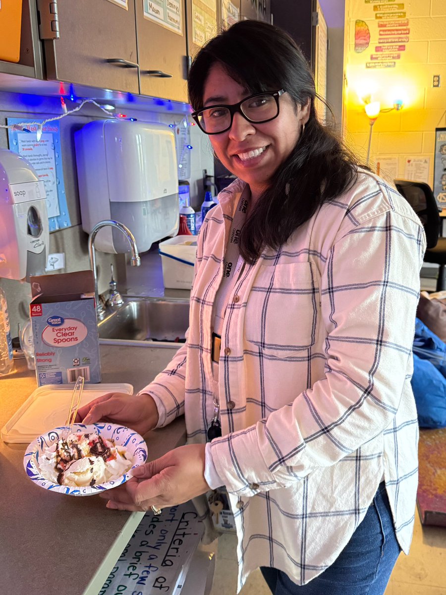 MrsTrotterVCE's tweet photo. My students worked hard to earn ice cream sundaes with Reflex and i-Ready!! Three different syrups, whip cream and lots of sprinkles made for a great time! Some of the staff enjoyed it, too! @VirginiaCrossEl #CCSShines https://t.co/O79BYi2PBB