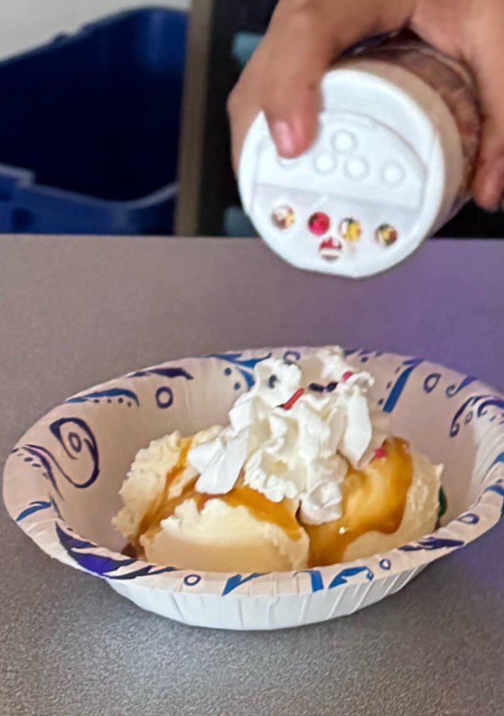 MrsTrotterVCE's tweet photo. My students worked hard to earn ice cream sundaes with Reflex and i-Ready!! Three different syrups, whip cream and lots of sprinkles made for a great time! Some of the staff enjoyed it, too! @VirginiaCrossEl #CCSShines https://t.co/O79BYi2PBB