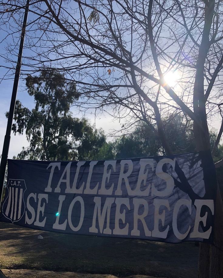 SOLO TE PIDO ESO QUE ESTA HINCHADA LOCA QUIERE UN CAMPEONATO PARA FESTEJAR