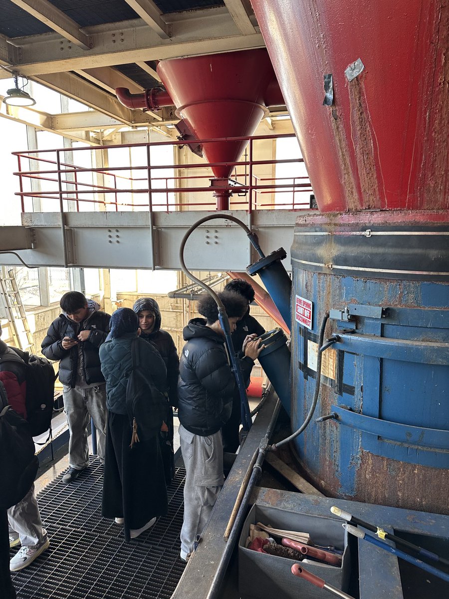 12th grade students had an exciting field trip to the Roosevelt Island AVAC facility. This hands-on experience allowed students to explore the innovative systems behind waste management and sustainability in an urban environment. ⁦<a href="/NYCDOED15/">District 15 Brooklyn</a>⁩ ⁦<a href="/iborganization/">International Baccalaureate</a>⁩