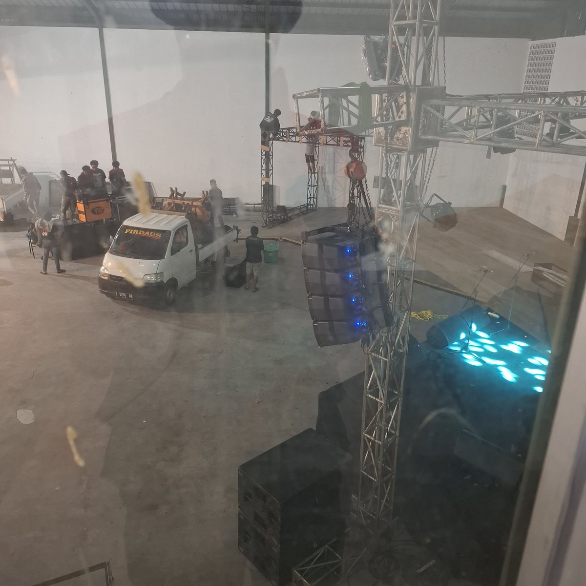 gilanada.com tweet media