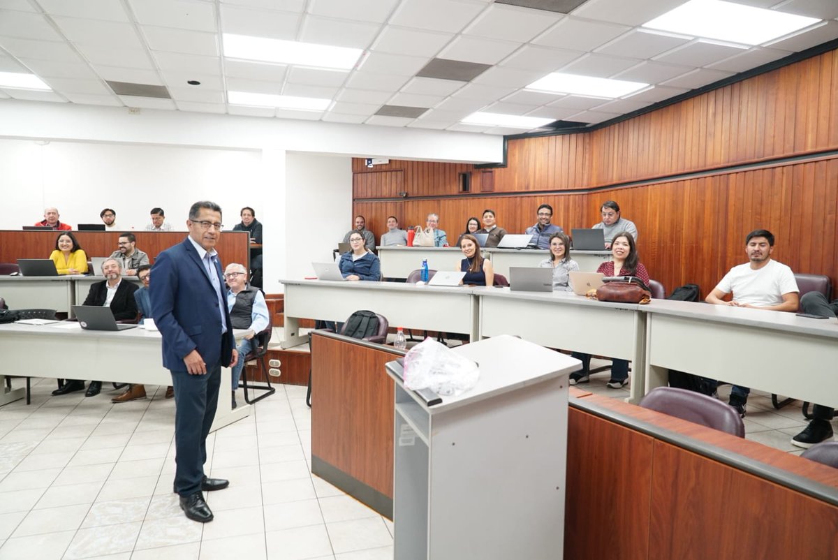 UCuenca tweet media