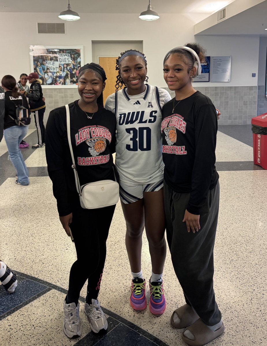 Coach Workman (@coach_workman_) on Twitter photo Thank you so much to the <a href="/RiceWBB/">Rice Women’s Basketball</a> team for the kindness they extended to our KMS girls basketball players today after their game.
#KMSCougarPRIDE Thank you so much to the <a href="/RiceWBB/">Rice Women’s Basketball</a> team for the kindness they extended to our KMS girls basketball players today after their game.
#KMSCougarPRIDE