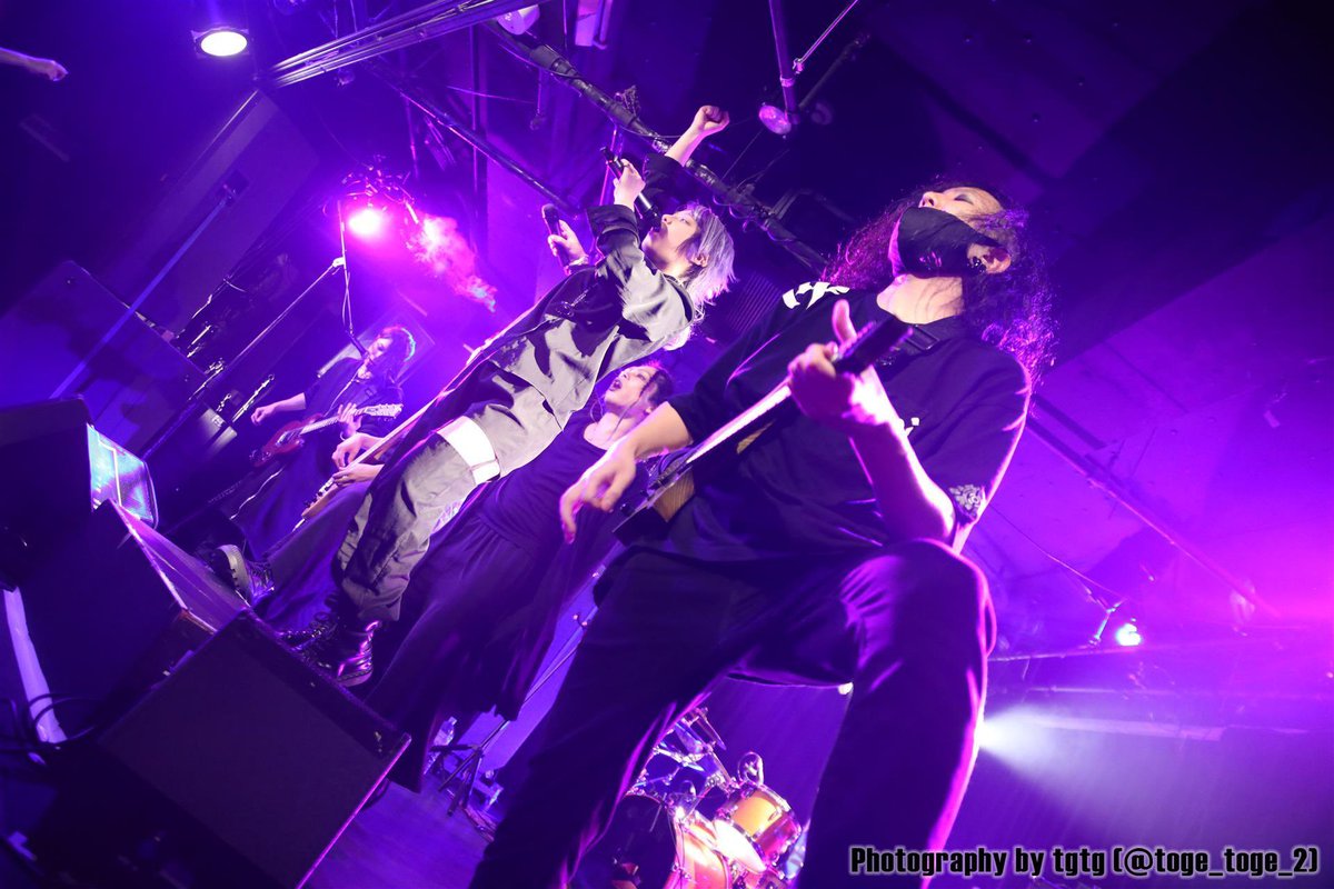 clama_official's tweet photo. 2024.12.02(Mon)

Tonighve presents "Present"

EXCLAMATION LAST LIVE

at 福岡graf

photo by @toge_toge_2 

③ https://t.co/aDpgtfcGnl