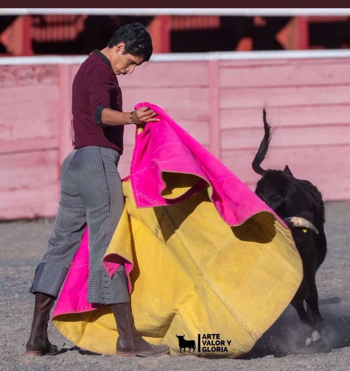 Preparación…✡️⏳

📸 - @arte_valor_y_gloria_toros 

•
•
•
#preparacion #torero #corridaguadalupana #cadereyta #nuevoleon #fpy #viral #feed