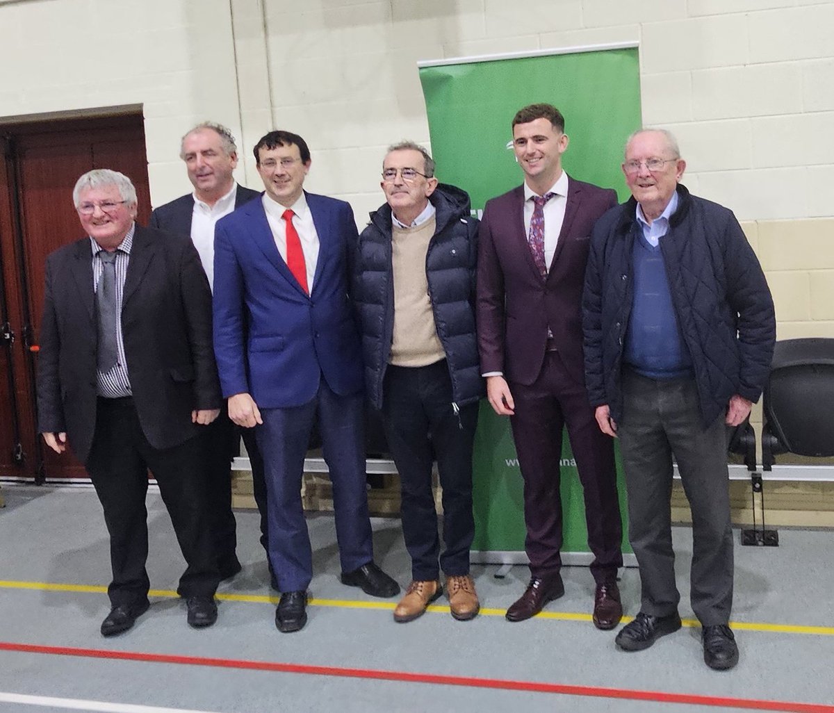 Breandán Fitzgerald (@breandanfitz) on Twitter photo Congratulations Tommy Cahill who was selected to be co-opted to fill the seat on Kerry County Council, left vacant from the recent election of his father Michael Cahill TD to Dáil Éireann in the 2024 General Election to the 34th Dáil. Thanks <a href="/AindriasMoynih1/">Aindrias Moynihan TD</a> for chairing meeting! Congratulations Tommy Cahill who was selected to be co-opted to fill the seat on Kerry County Council, left vacant from the recent election of his father Michael Cahill TD to Dáil Éireann in the 2024 General Election to the 34th Dáil. Thanks <a href="/AindriasMoynih1/">Aindrias Moynihan TD</a> for chairing meeting!