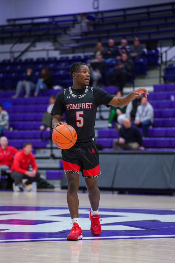 Final: 
<a href="/Pomfret_Hoops/">Pomfret Hoops</a>: 63
<a href="/RiversAthletics/">Rivers Athletics</a>: 55

Uncommitted pg Yusuf Dakane finished with a team high 19 for Pomfret. 

Penn commit Ryan Altman paced Rivers with 24 points and 15 rebounds 

#SRC 
📸<a href="/RyanLee0315/">Ryan Lee</a>