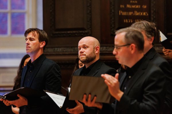 bostoncamerata's tweet photo. Five years ago the Cathédrale de Notre-Dame de Paris was struck by a tragic fire, but as of December 7, the restoration is complete and music is being shared in this monument to Medieval ingenuity and artistry once again. https://t.co/kcll2UH9Pi