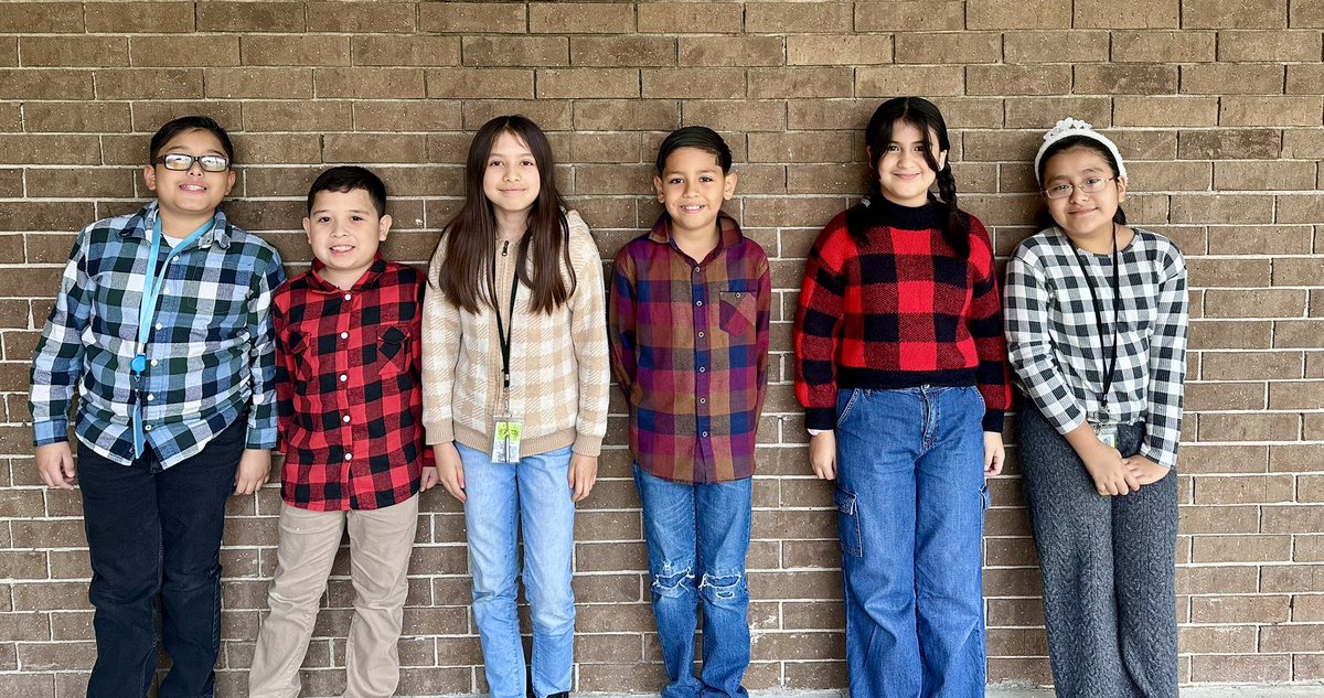 StephensES_AISD's tweet photo. Day 8 of the 12 days before Winter Break. Here’s to Flannel Friday! @Arcos1968 @BenjaminVoss_ @maty_orozco @drgoffney https://t.co/rAvnBBIsNX