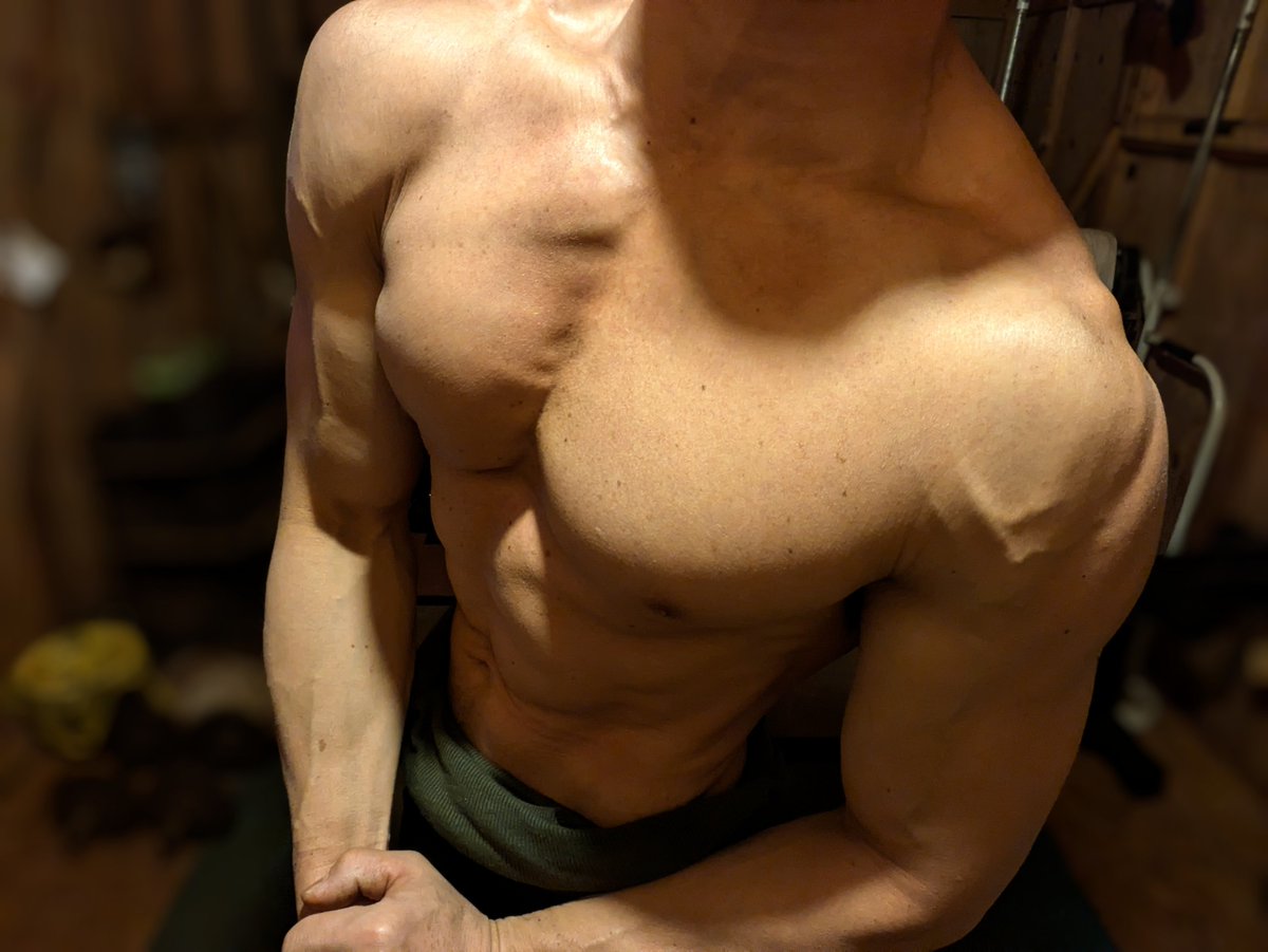 ゆー防 tweet media